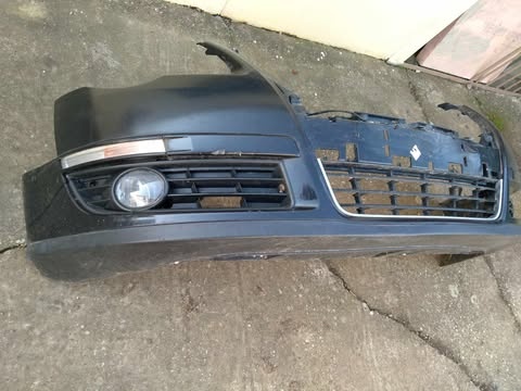 VW Passat b6-Predny naraznik