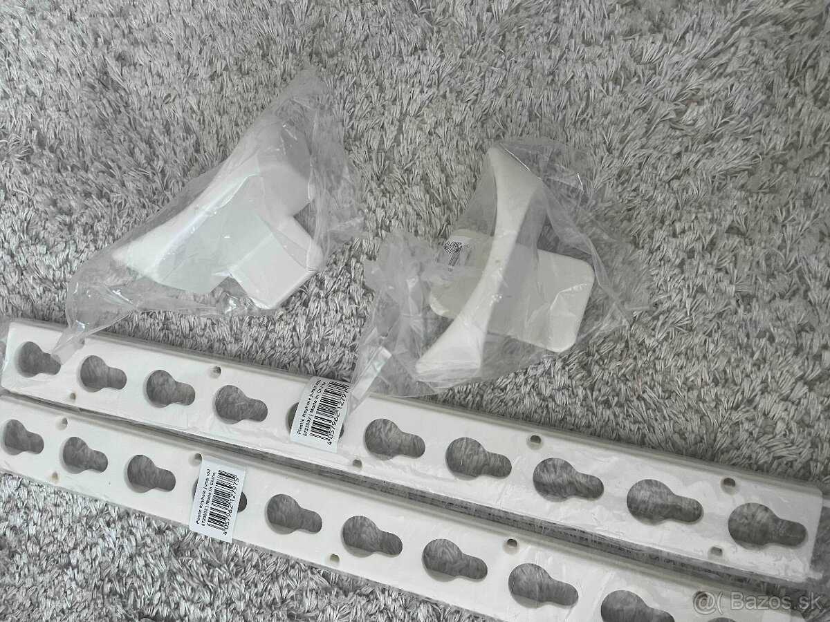 Lišty a stojany na prekážky