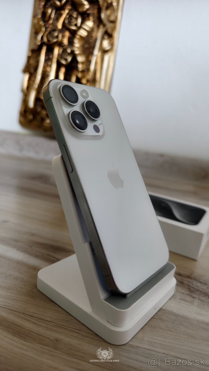 Iphone 15 Pro white titanium 🤍