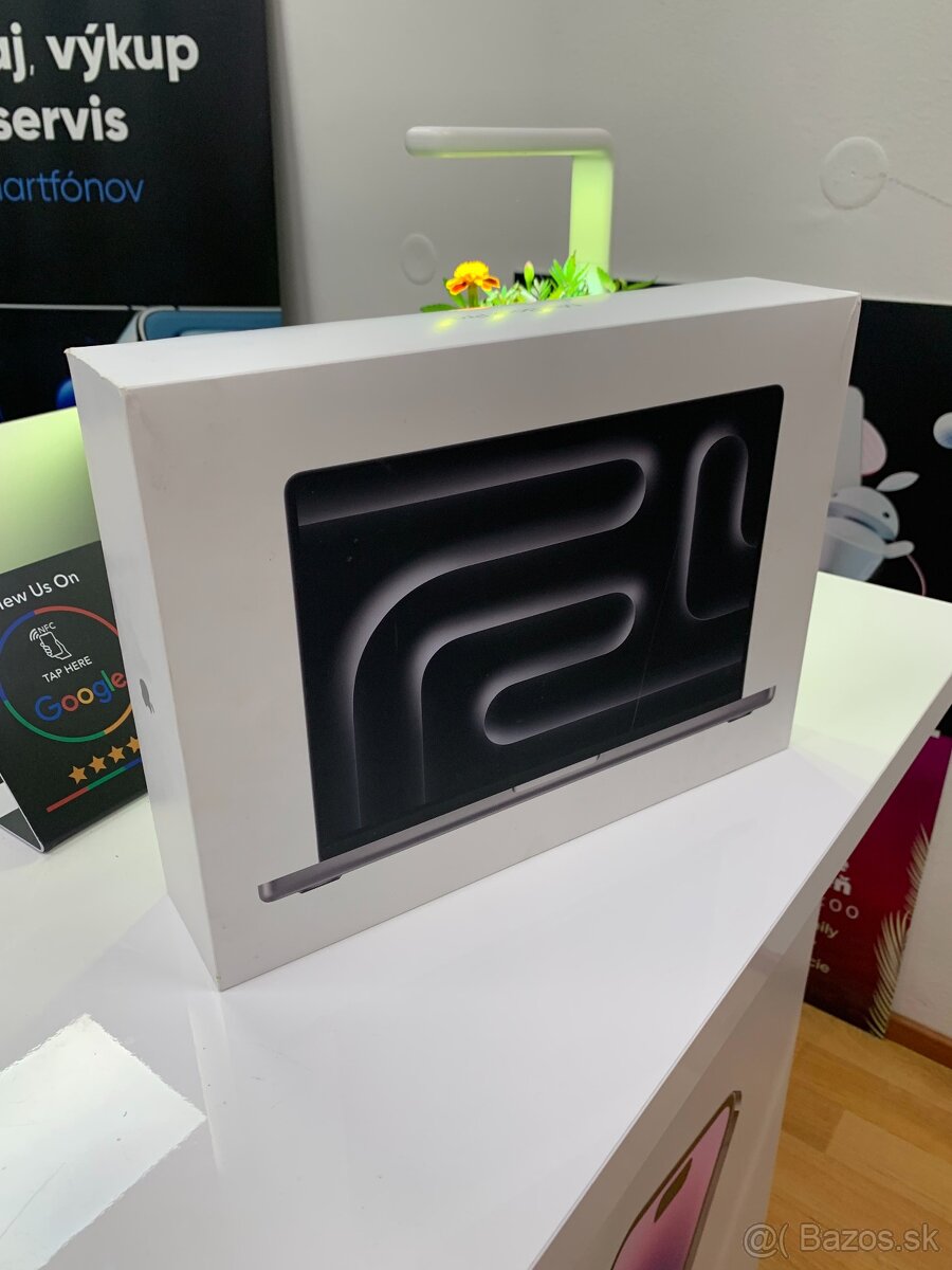 Macbook Pro 14" M3 512GB - Nový