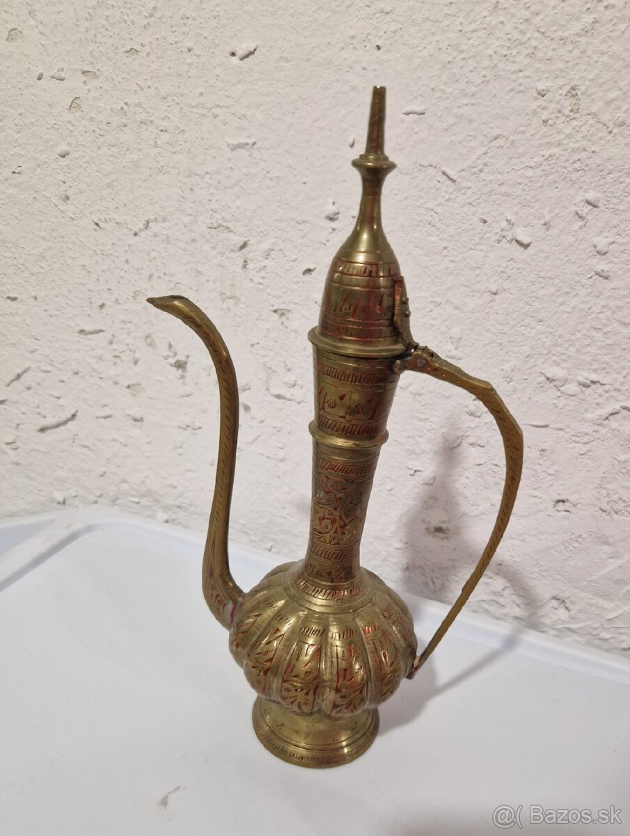 Starožitný čajník