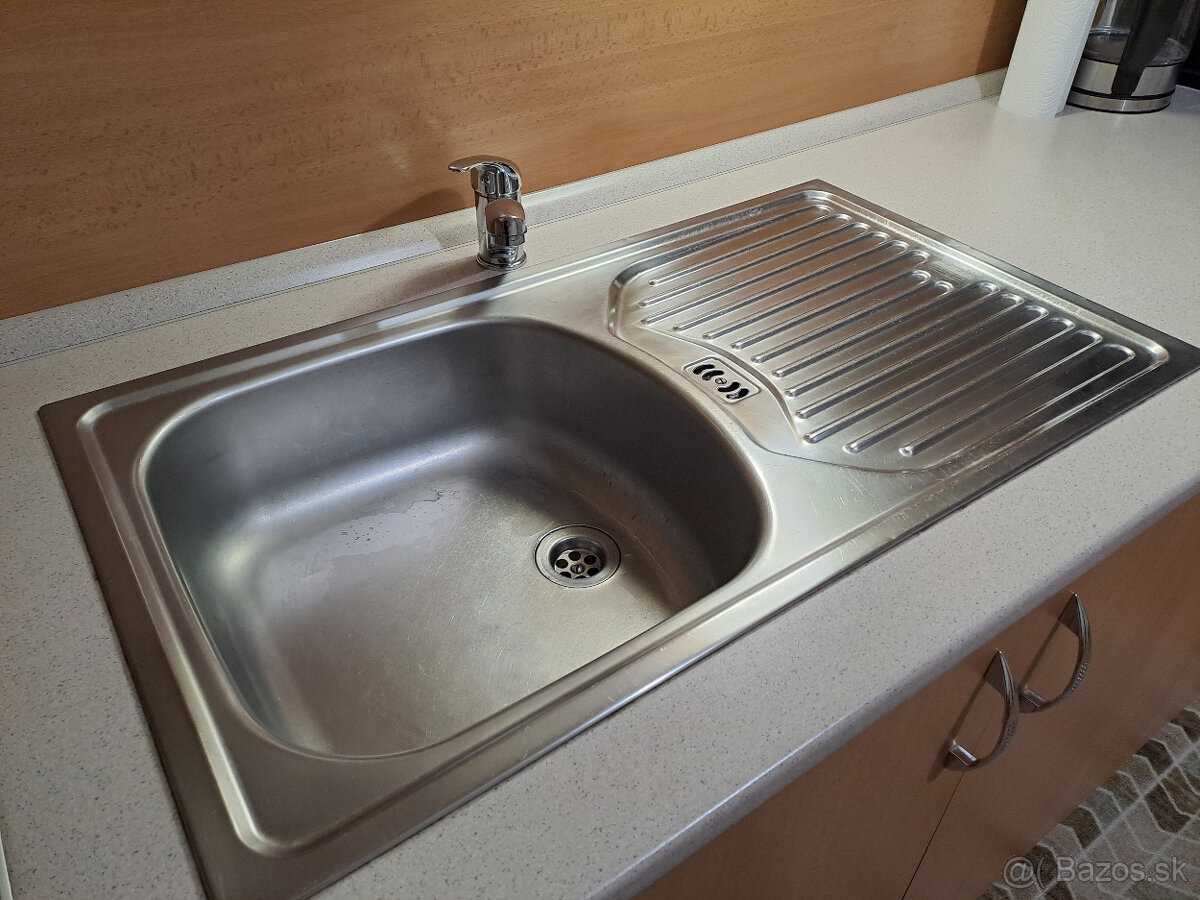 Kuchynský drez - nerez