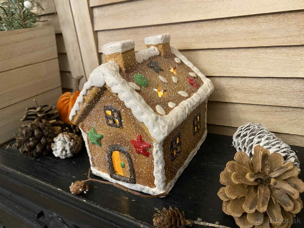 Svietiaci perníkový domček