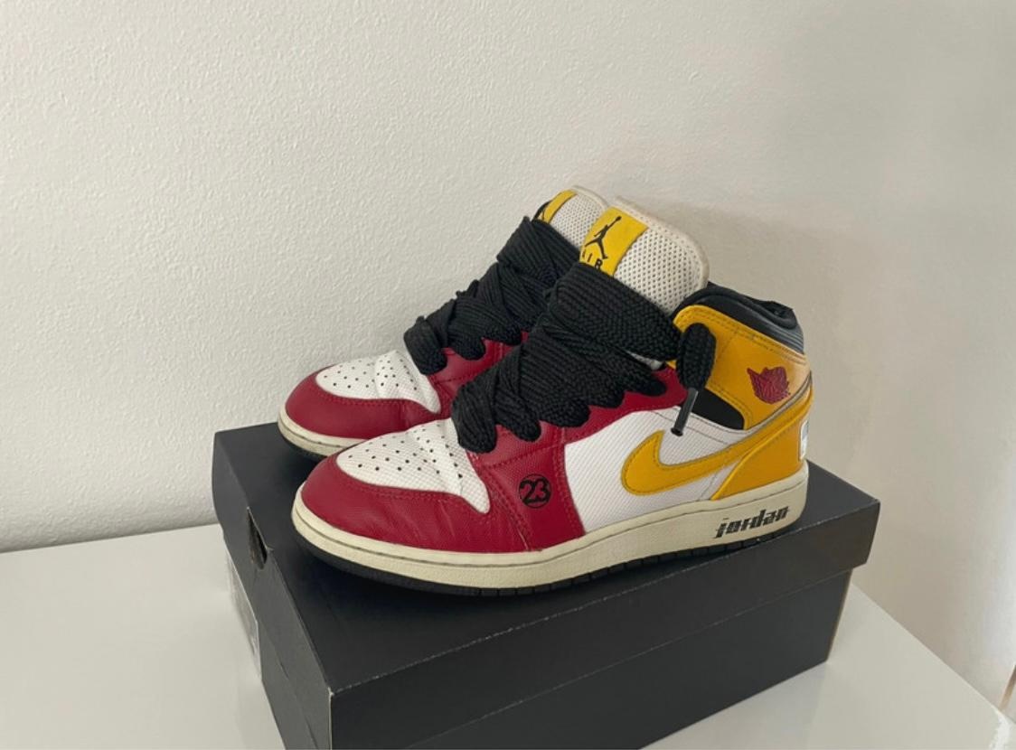 Predám Jordan 1 Mid.