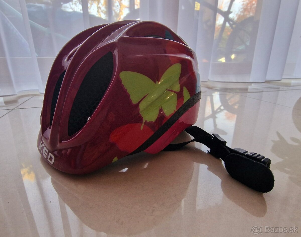 Cyklisticka prilba znacky KED (velkost XS)