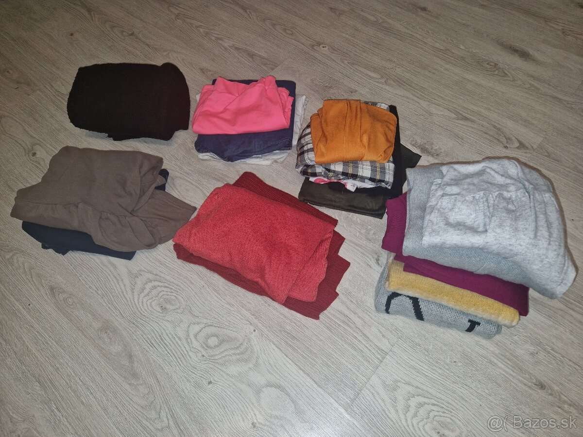 Predám balík oblečenia (18 kusov)
