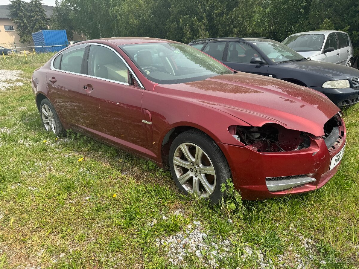 Jaguar xf