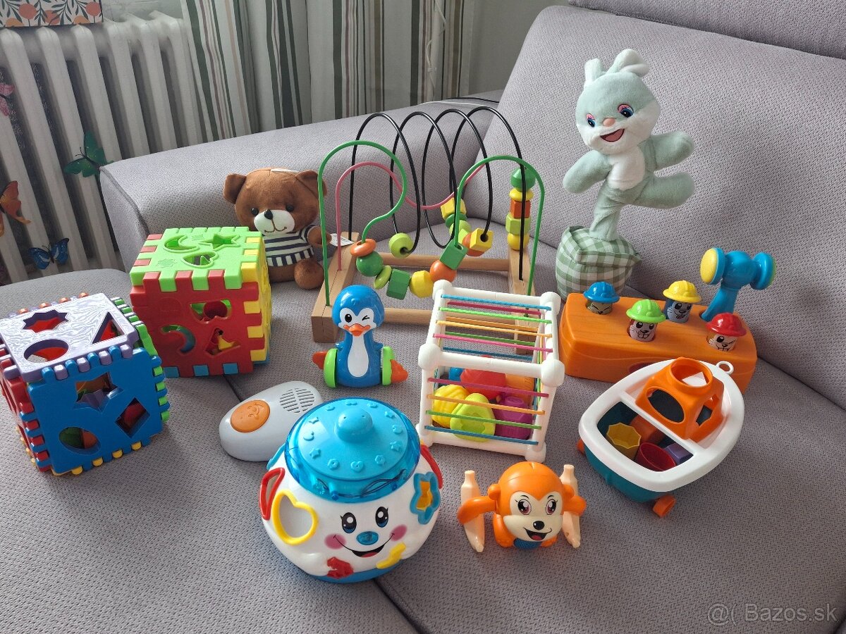 Veľký balík zvukových a montessori hračiek