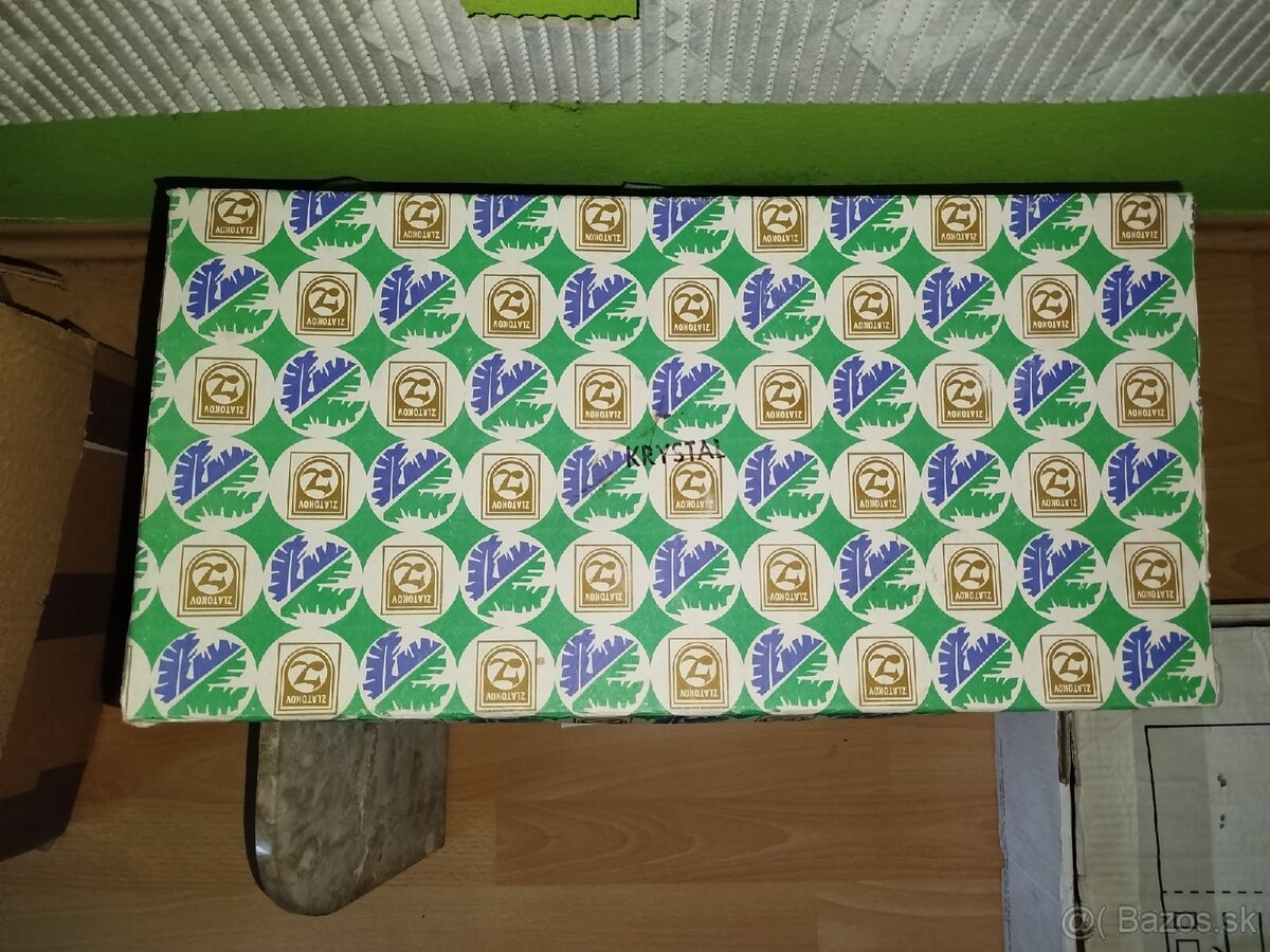 Zlatokov vianočné svetielka farebné gule