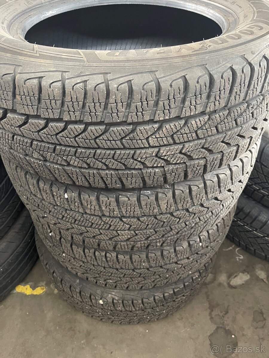 205 65 r16c