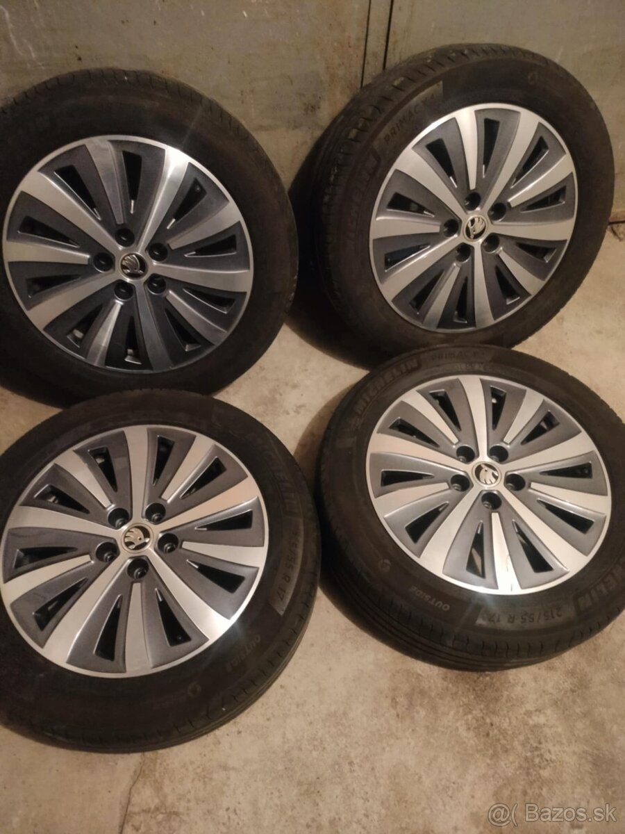 4ks alu disky orig. Škoda 5x112 R17 pneu 215/55 R17 50%