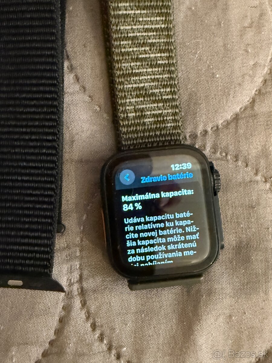Apple Watch 4 (44 mm)