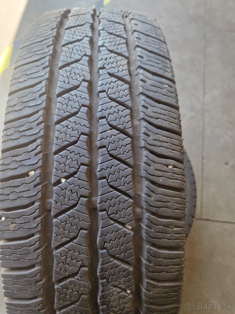 205/75R16 zimné dodávkové Continental