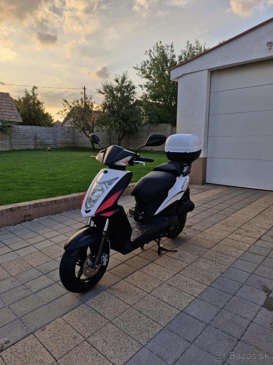 Skúter Kymco Agility 50 RS 2.8kW Automat 50cm3