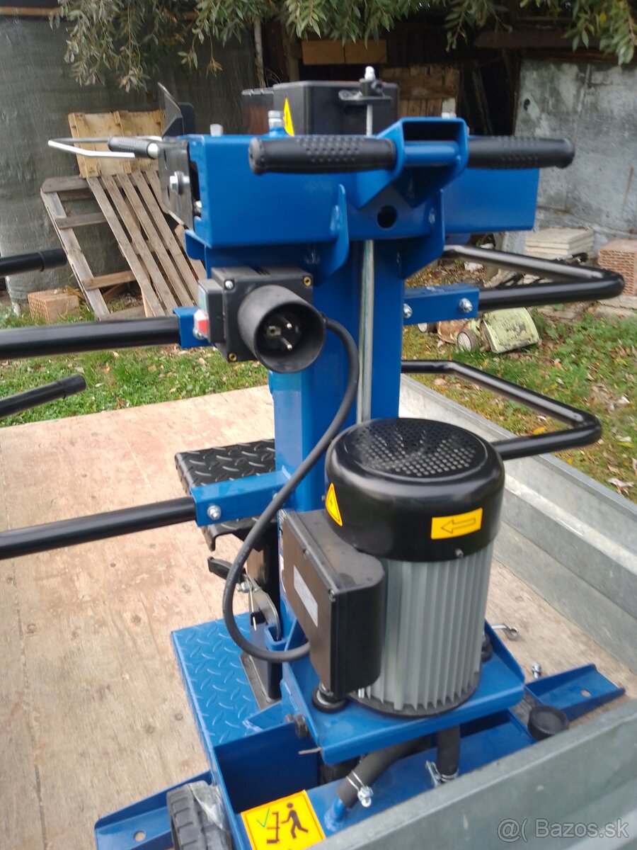 Štiepačka na drevo sheppach 8t