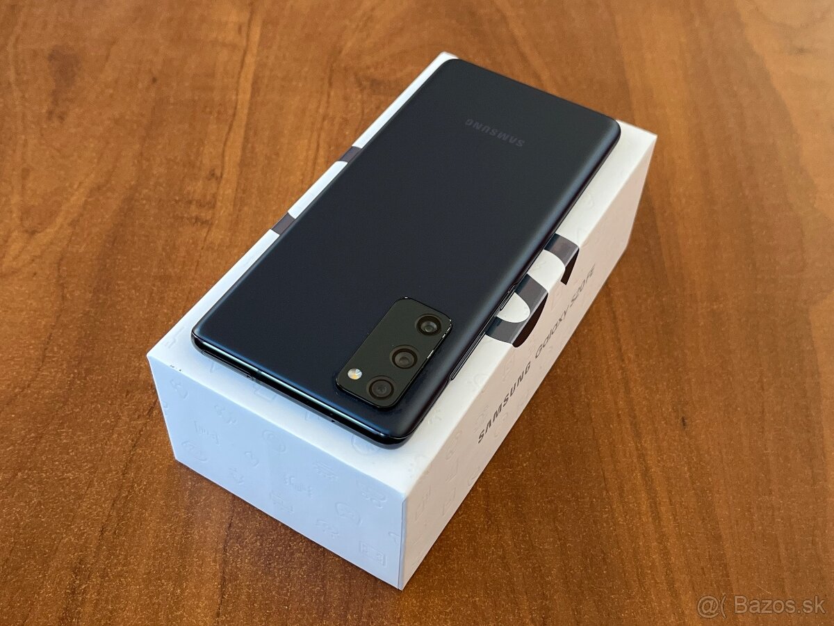 Samsung Galaxy S20 FE 6GB  /  128GB Cloud Navy
