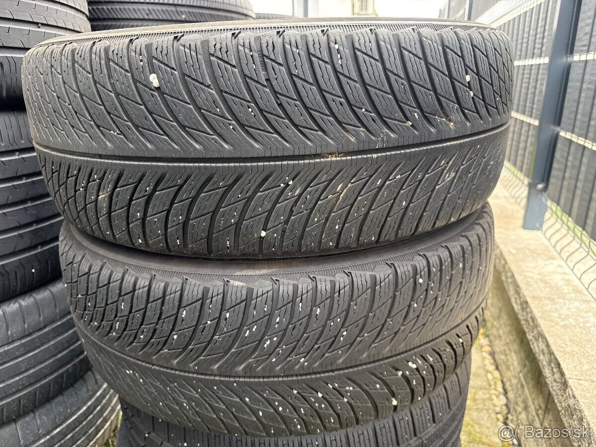 235/50 R19 Michelin zimne