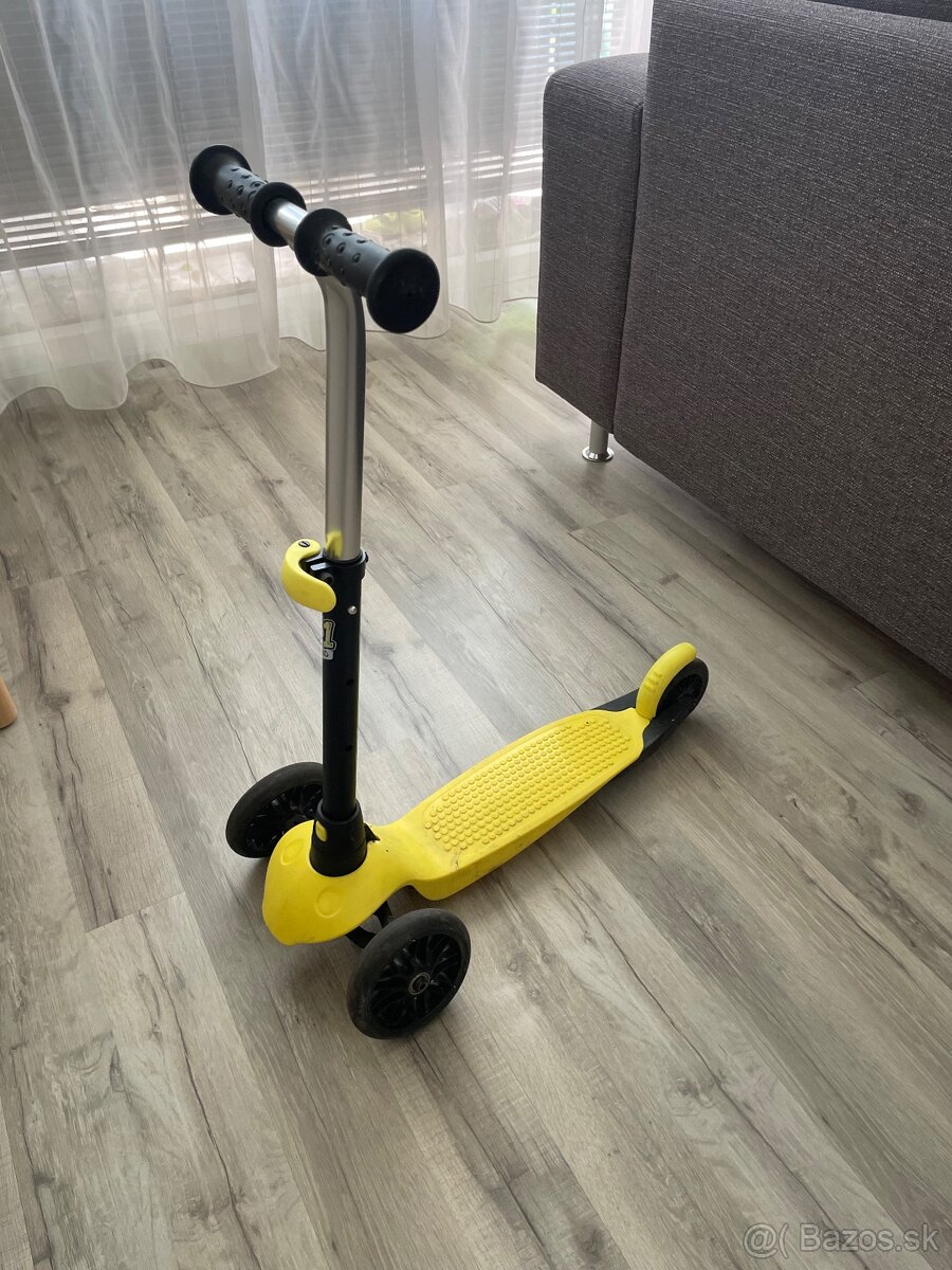 Detska kolobezka z decathlonu