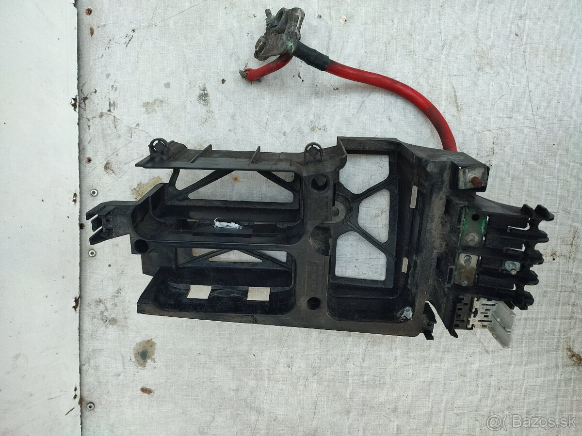 Opel - Poistkovú skrinku / blok poistiek Opel