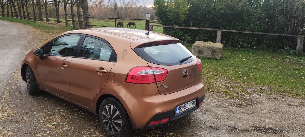 KIA RIO 1.4 benzin,rok 2012,80kw-109koni,186000km,kup.v SR