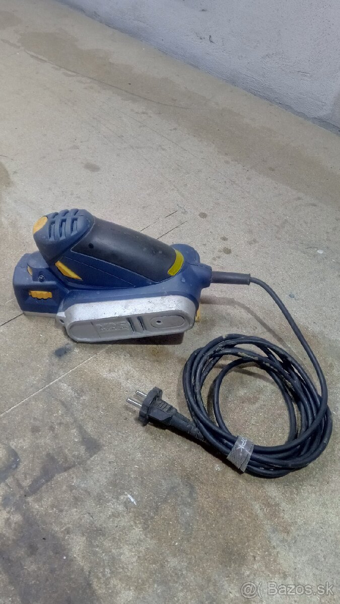 Ručný elektrický hoblík