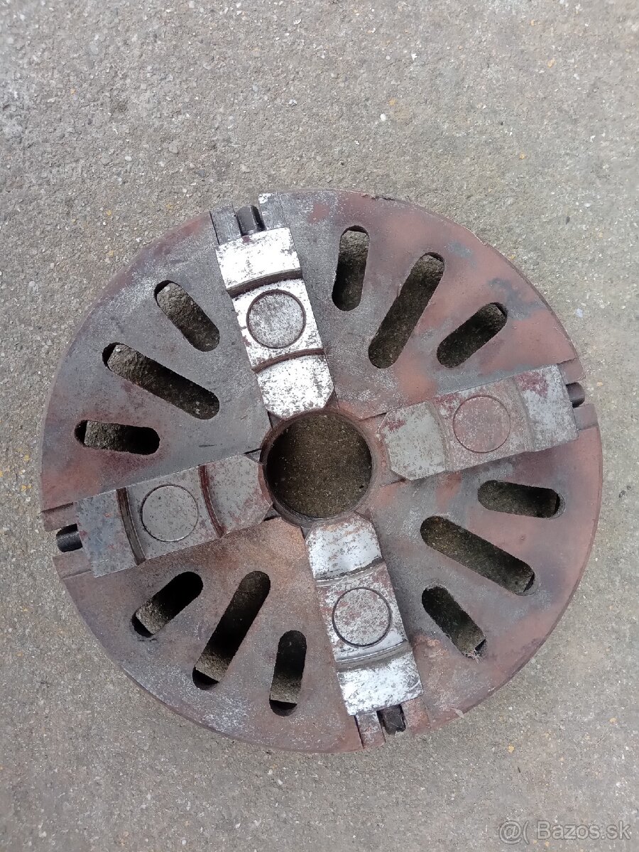 univerzála na sústruh SU 18