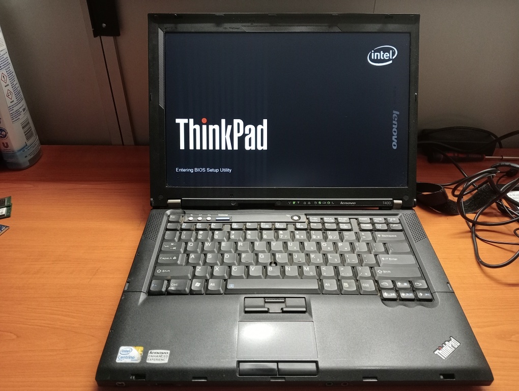 predám notebook LENOVO THINKPAD T400