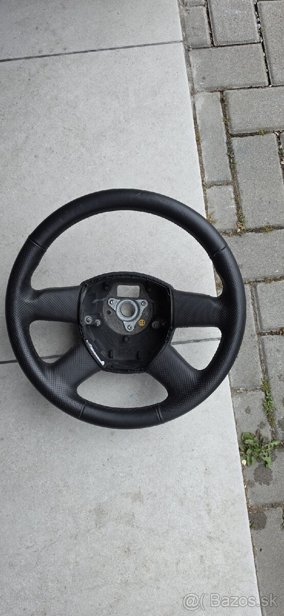 Audi volant