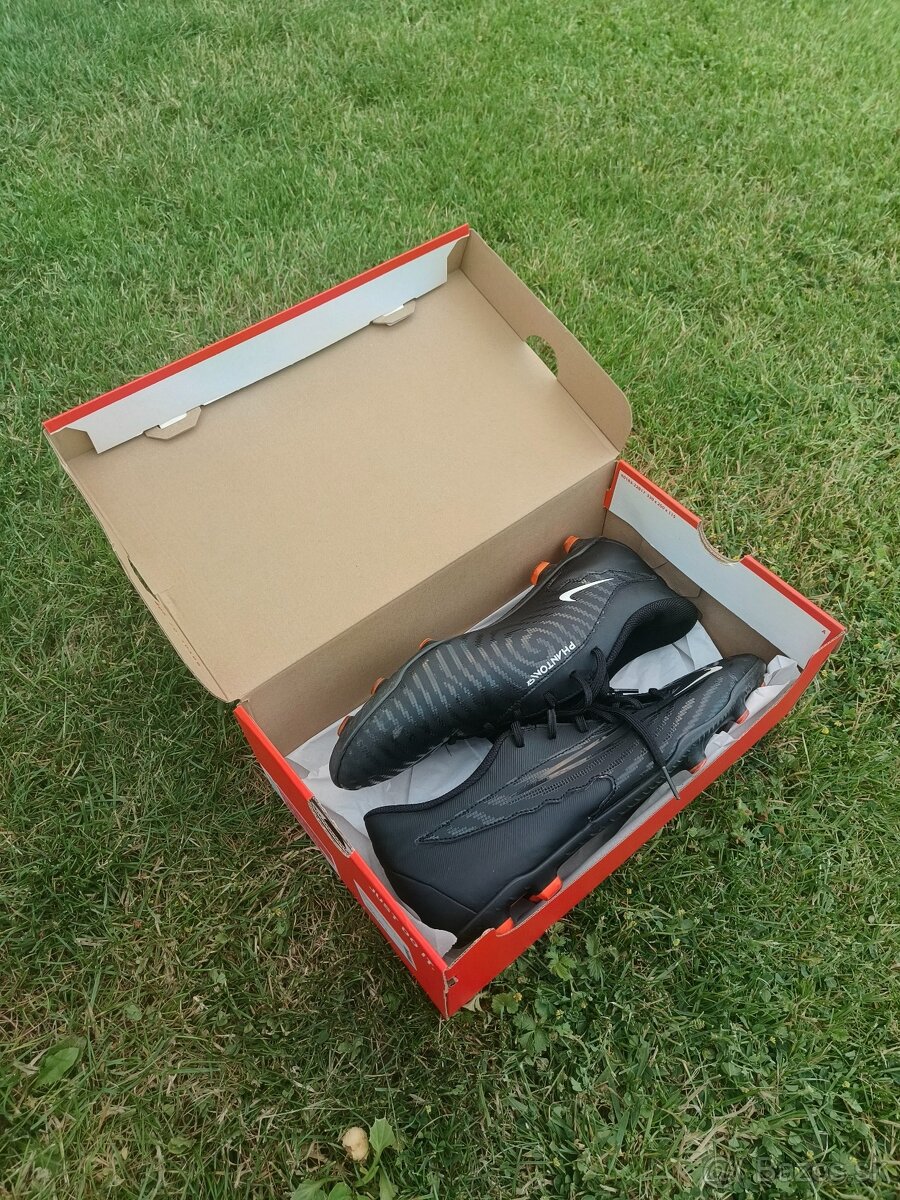 Nike Phantom