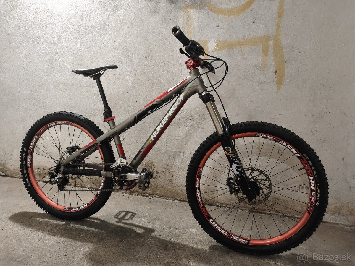 Nukeproof Snap dirt