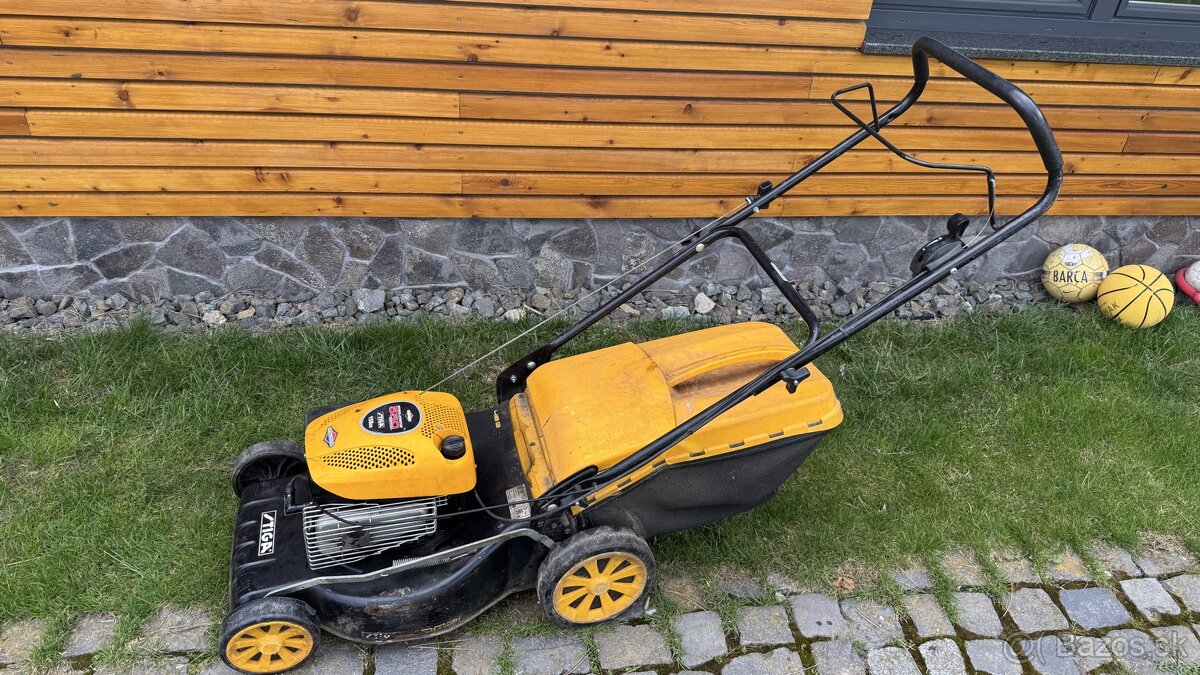 Motorova kosacka stiga 48b briggs&stratton
