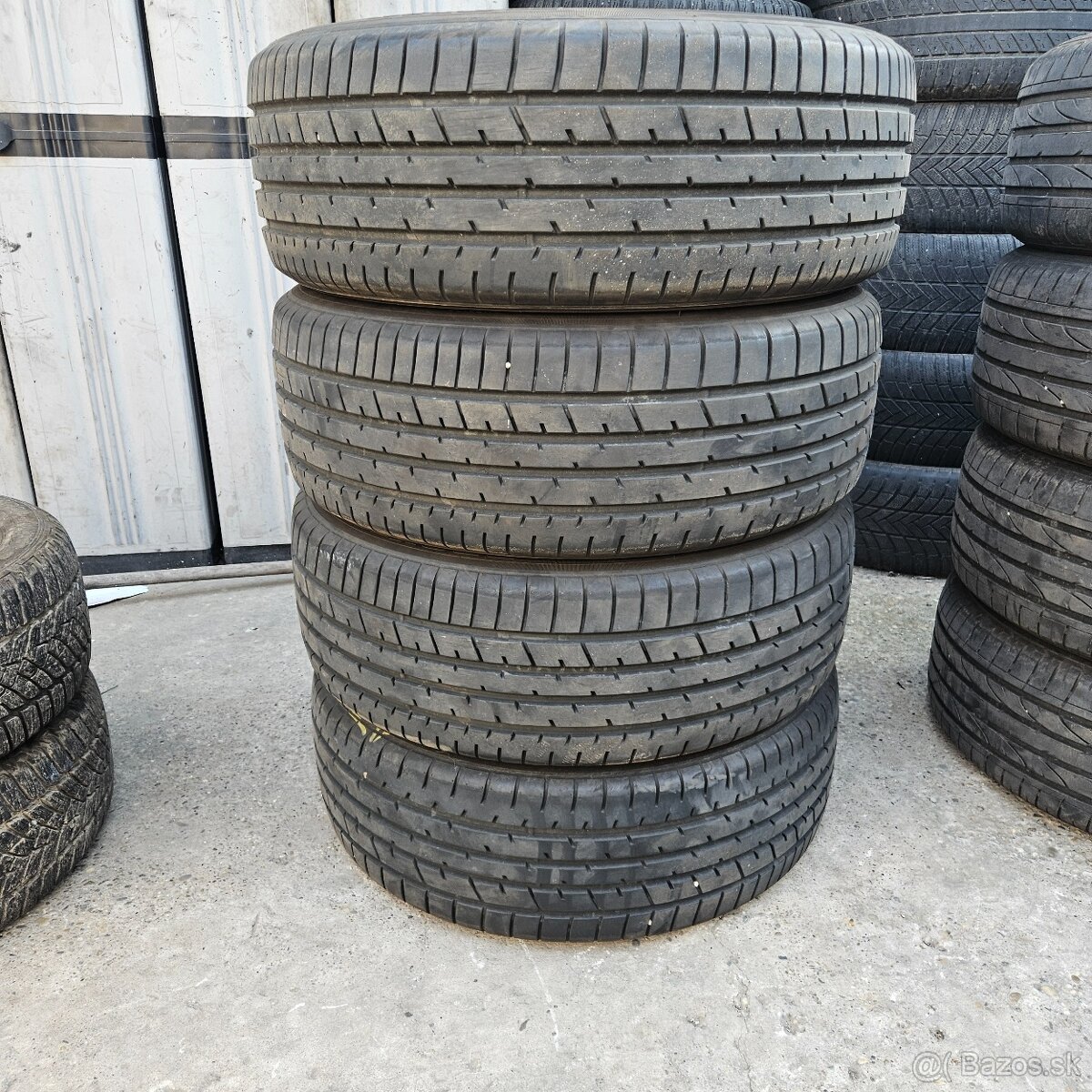 225/55 r19 Toyo