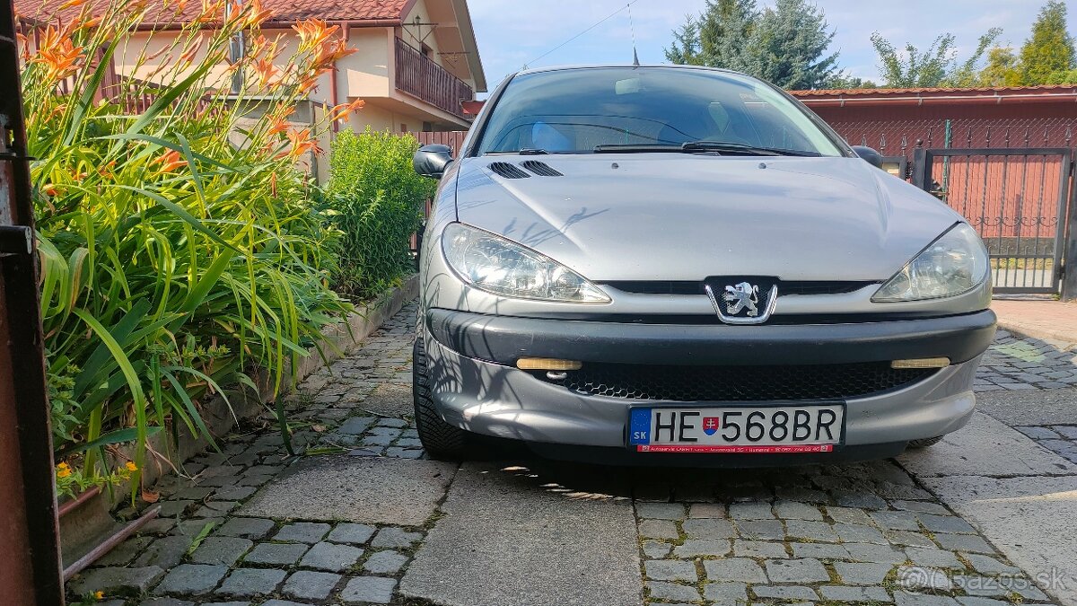 Peugeot 206/ 1,4/ 50kW ---- rezervovane do 14.7.