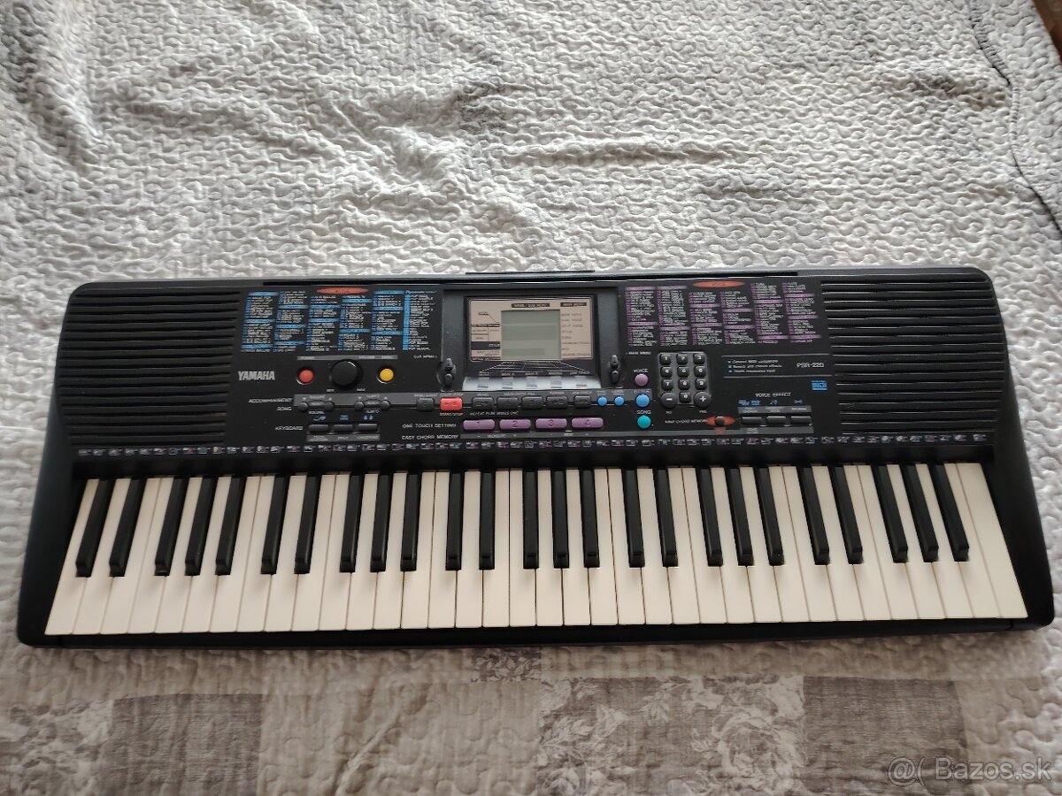 Yamaha psr 220
