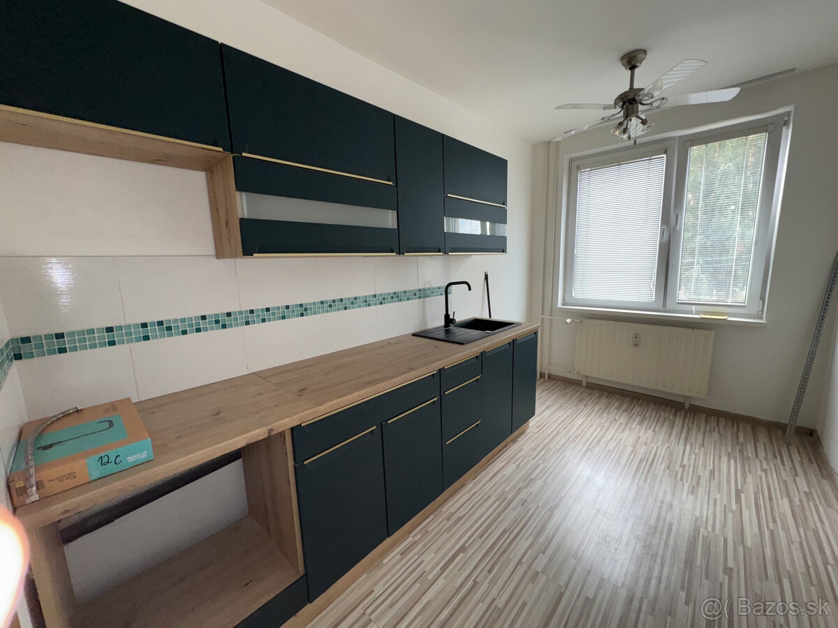 Na predaj  3-izbový byt po rekonštrukcii v atraktívnej lokal