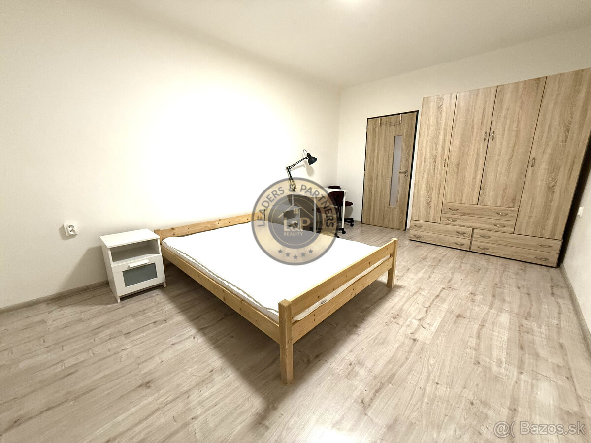 Na predaj 2-izbový byt s balkónom v Trnave na Špačinskej ul.