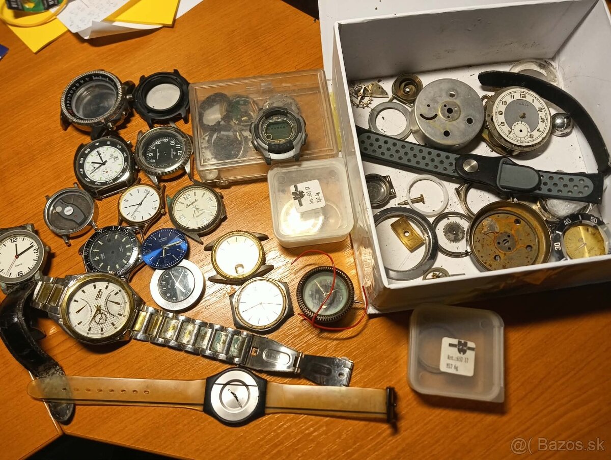 Súbor hodiniek na diely