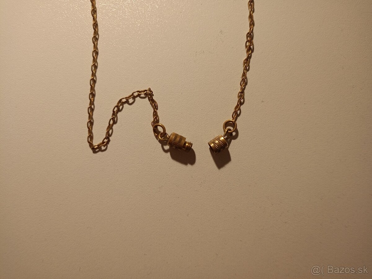 Zlatá retiazka-chain