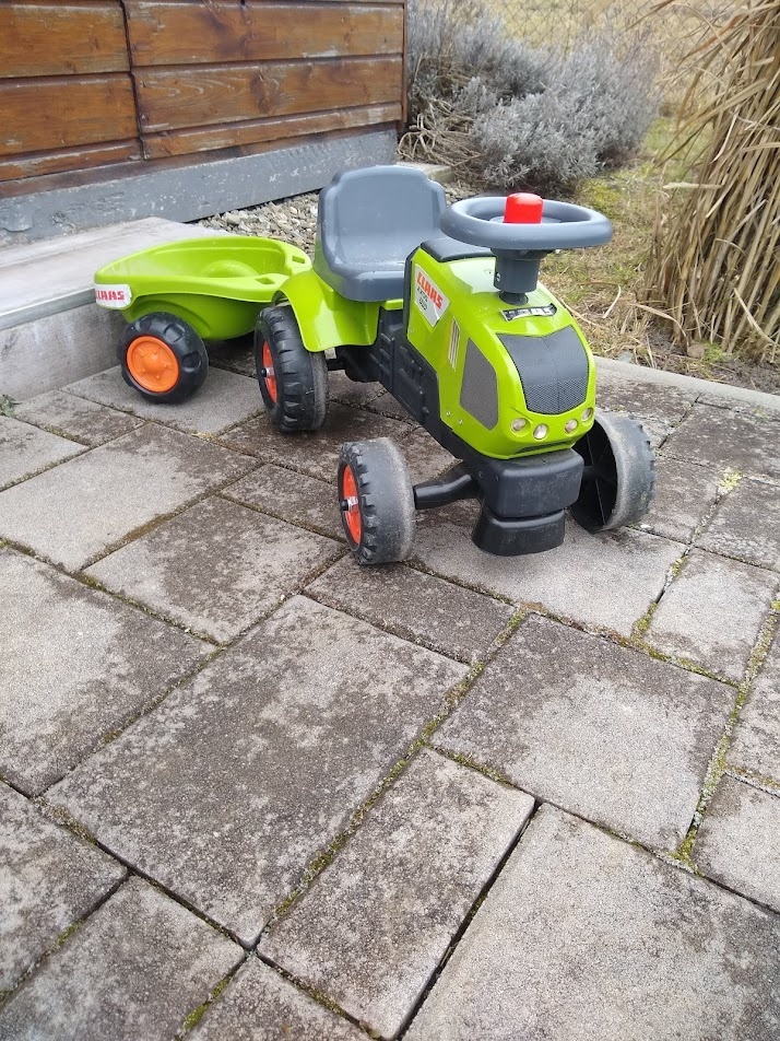 Odrážadlo traktor Claas s vlečkou