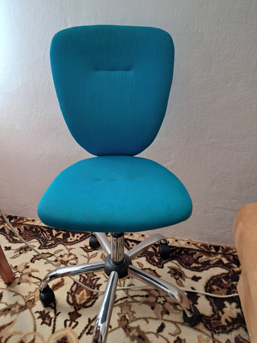 Otáčacia stolička,