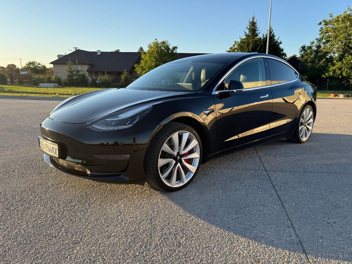 Tesla Model 3 Performance - 377kW - 2019 - 4x4 - 118Tisic KM