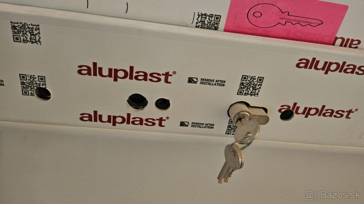 Dvere vchodove plastove Akuplast