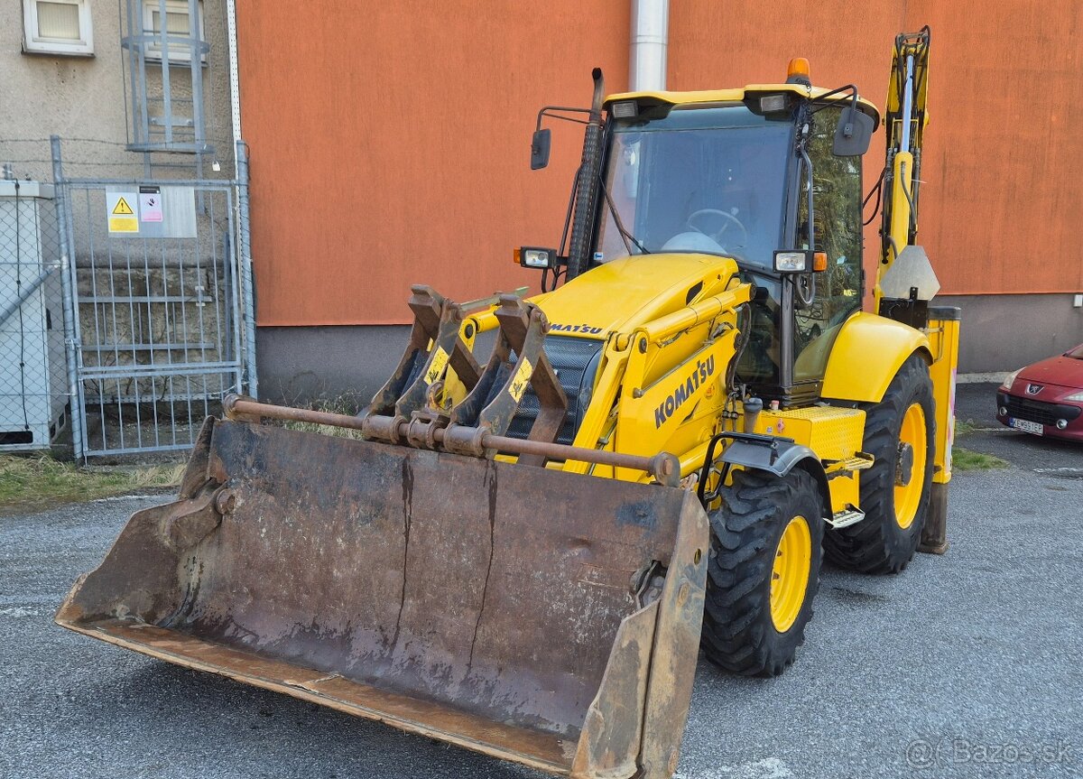 Komatsu WB93R traktorbager
