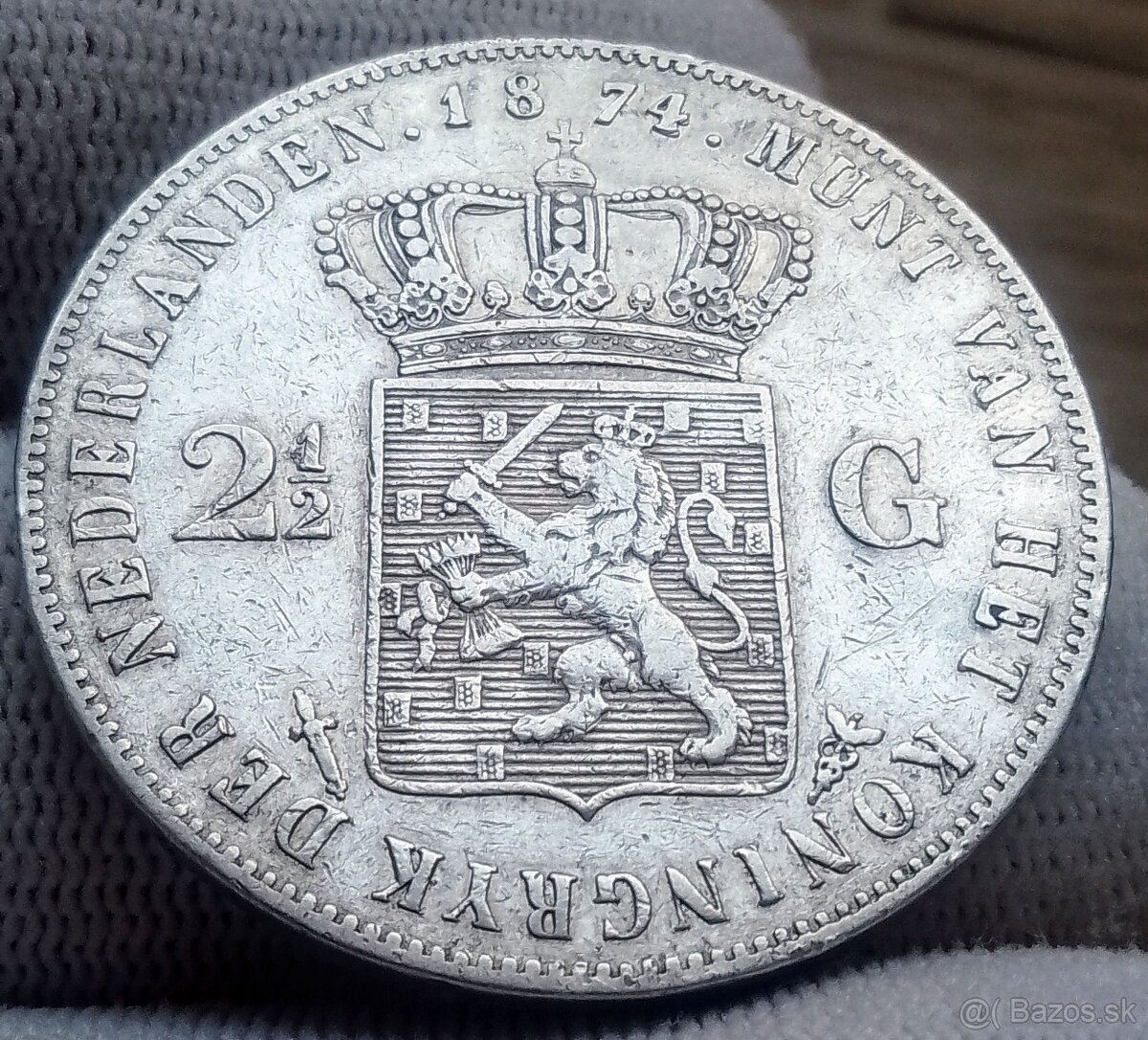 Strieborný 2a1/2 gulden.