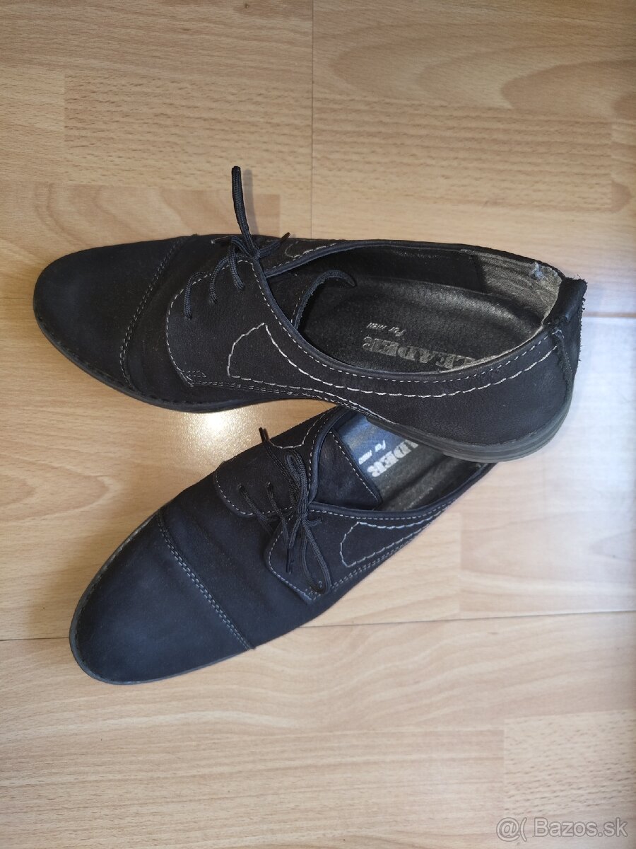 Leader for men 40