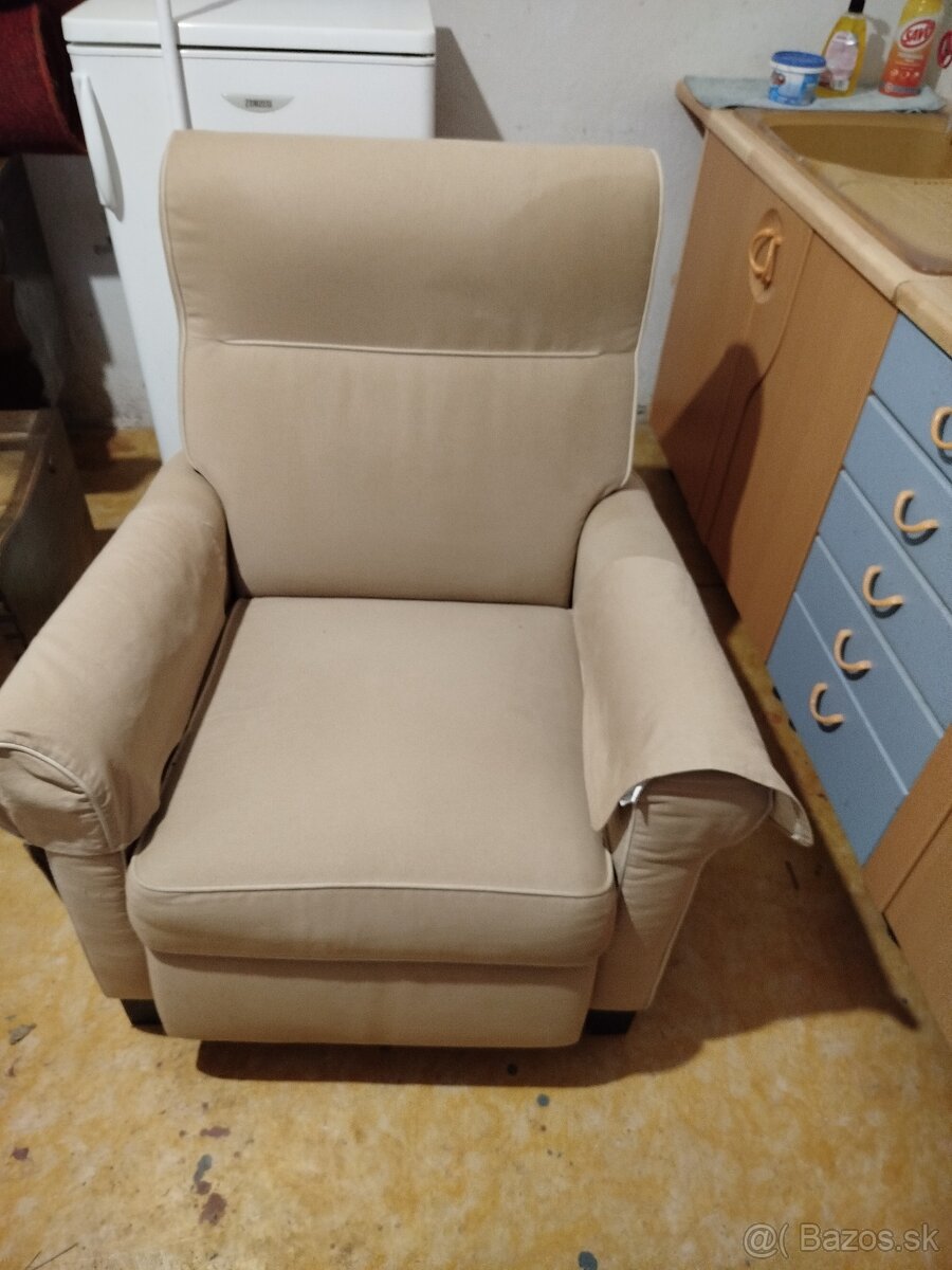 Relaxačné televízne kreslo