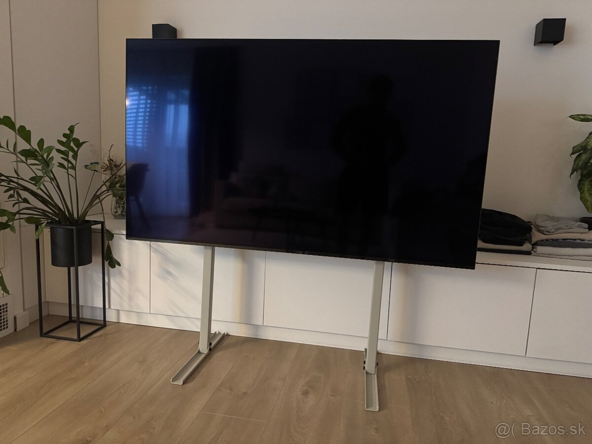 Stojan na tv Pedestal