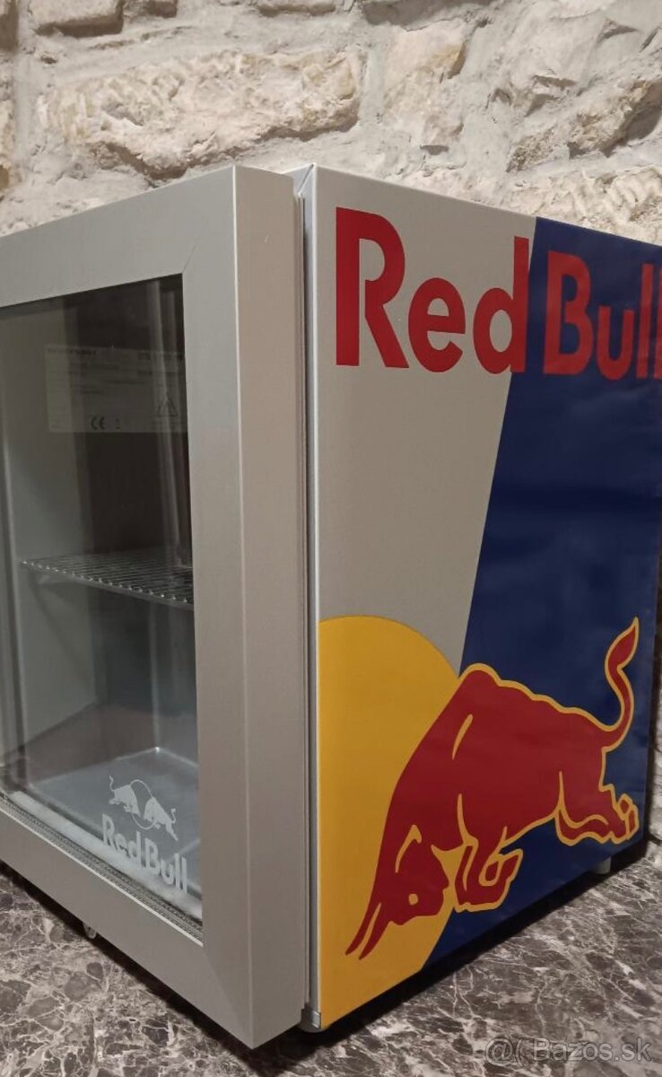REDBULL CHLADNIČKA
