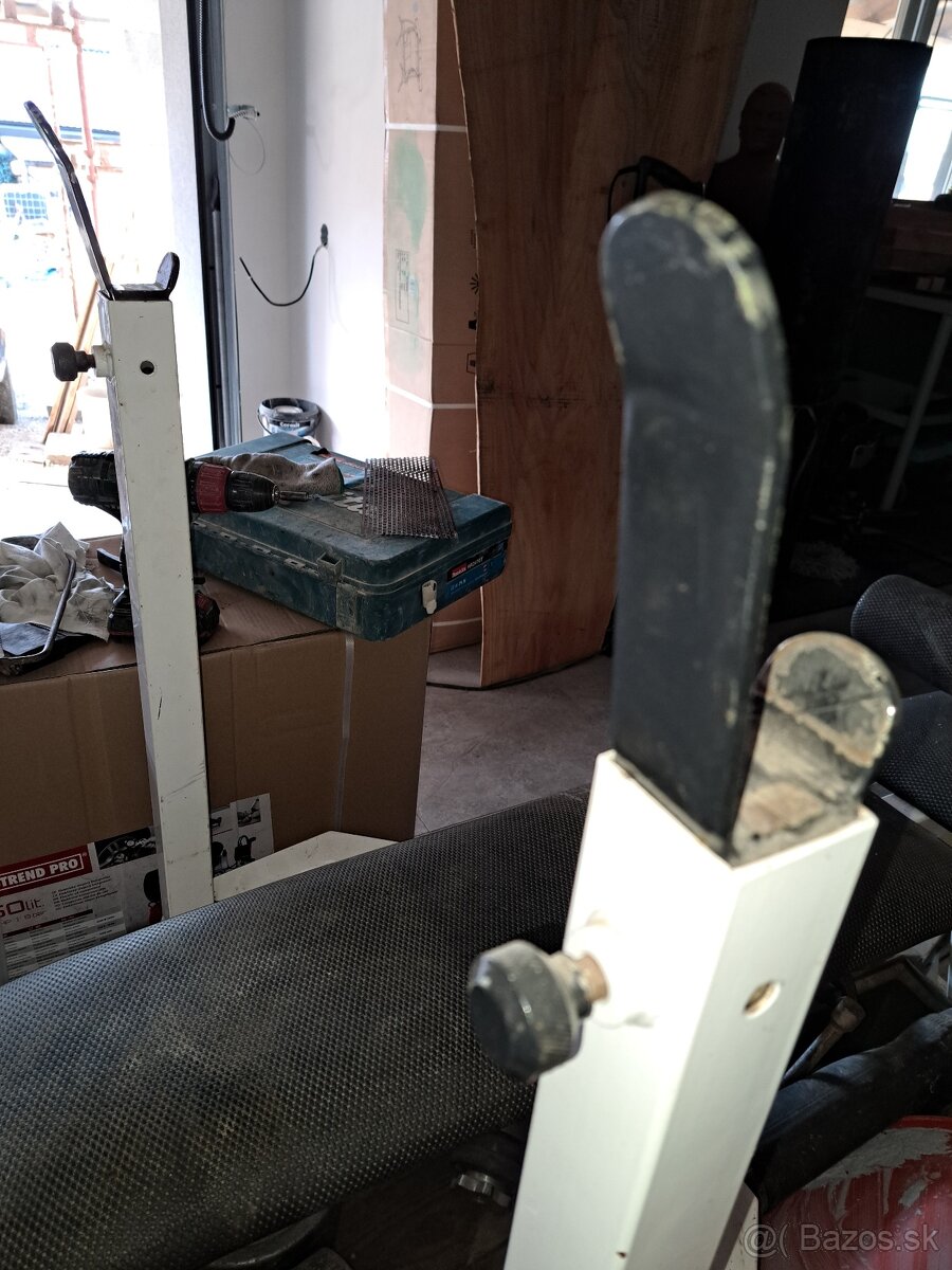 Posilňovacia lavička