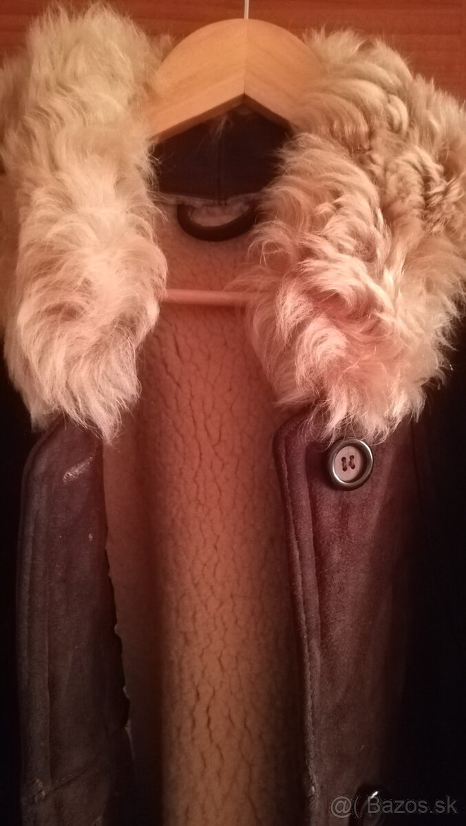 Dámsky kožuch, čiapky